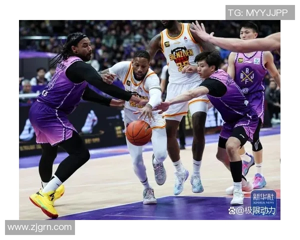 2020年CBA季后赛深圳队与福建队激战回顾与精彩瞬间分析